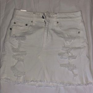 American eagle white jean skirt
